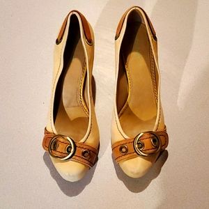 Nicole vintage retro buckle heels yellow 8.5